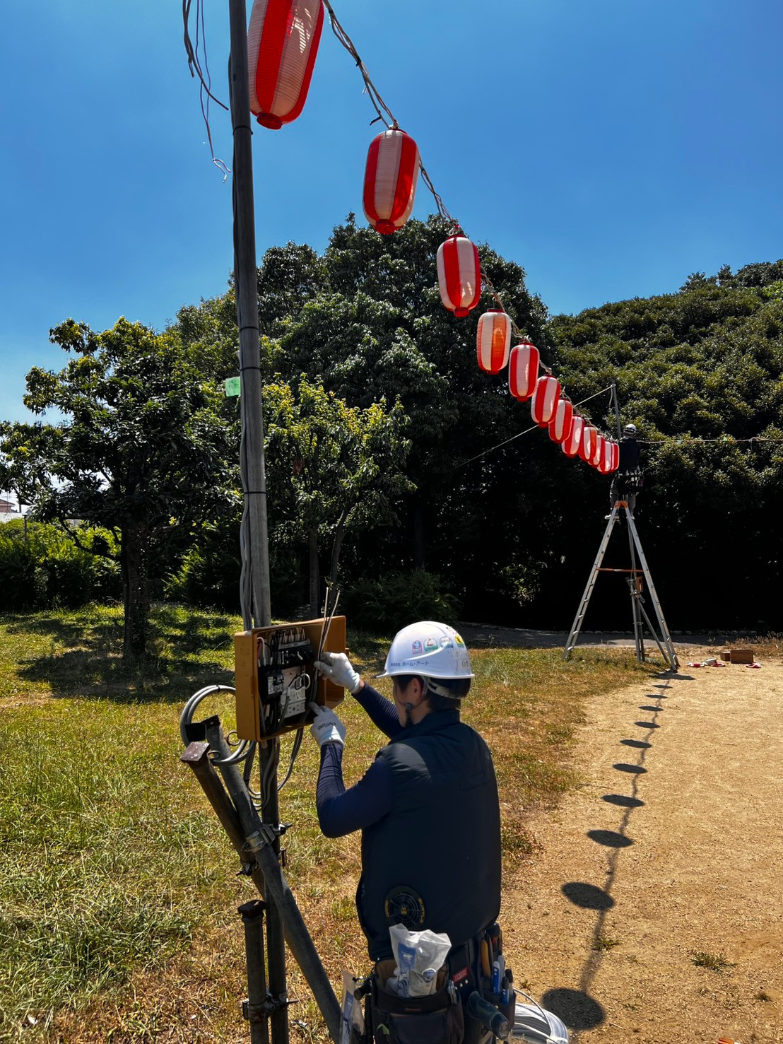 夏祭り 提灯取付工事